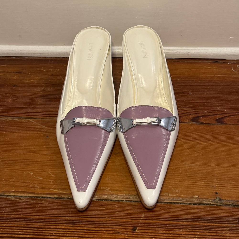 White and Lilac Pointed-Toe Mule Heels with Silver Accent - Picture 2 of 9